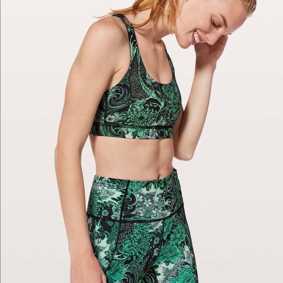 Lululemon Sports Bra - Picture 1 of 3